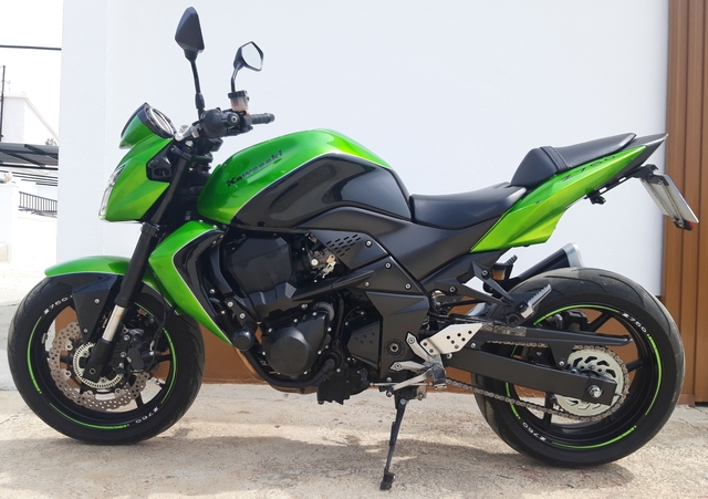 KAWASAKI - Z750